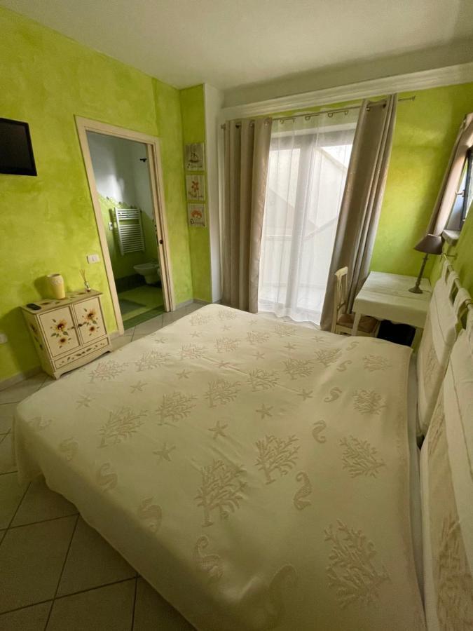 B&B Le Farfalle Palau Exterior photo